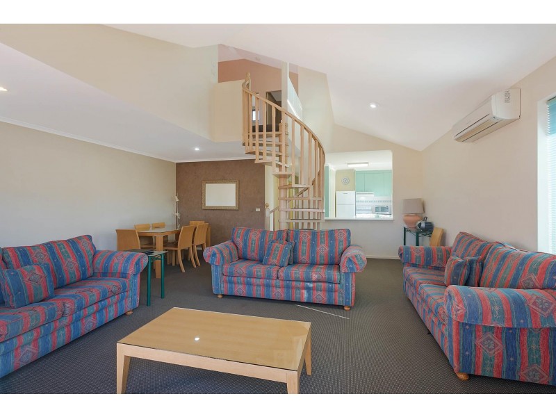 18/10-16 Marine Parade, Merimbula NSW 2548