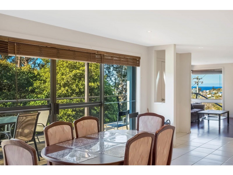 9 Sapphire Crescent, Merimbula NSW 2548