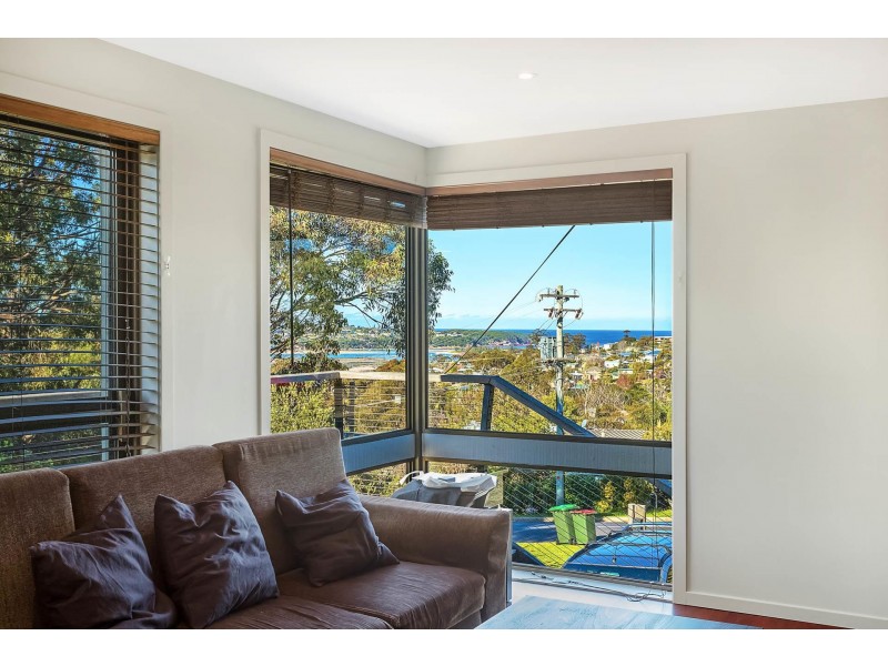 9 Sapphire Crescent, Merimbula NSW 2548