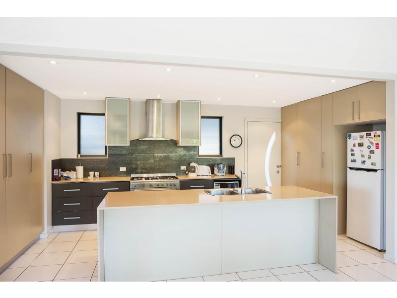 9 Sapphire Crescent, Merimbula NSW 2548