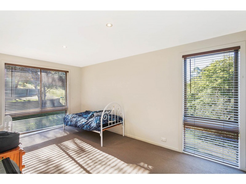 9 Sapphire Crescent, Merimbula NSW 2548