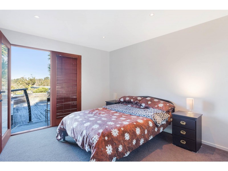 9 Sapphire Crescent, Merimbula NSW 2548