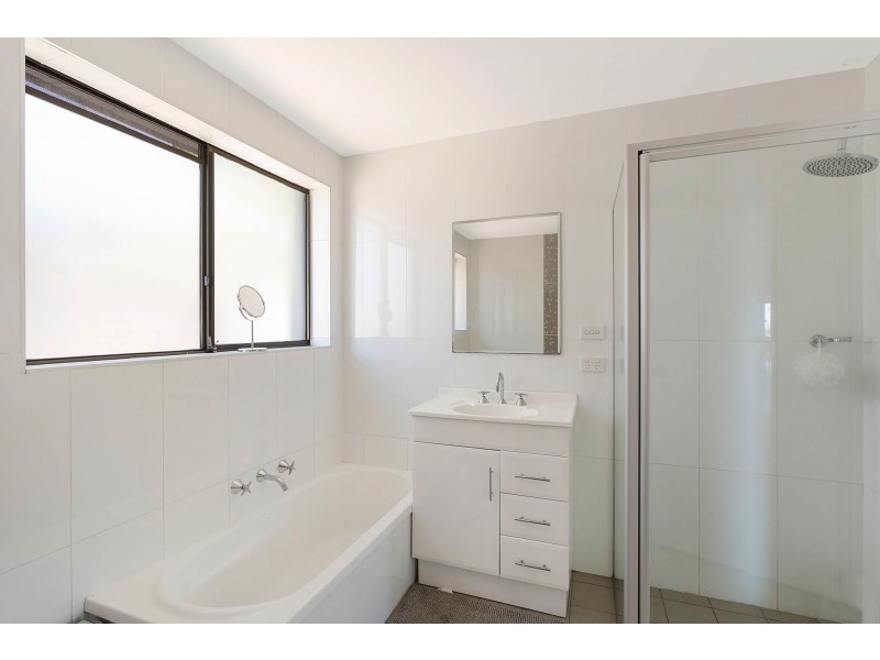 9 Sapphire Crescent, Merimbula NSW 2548