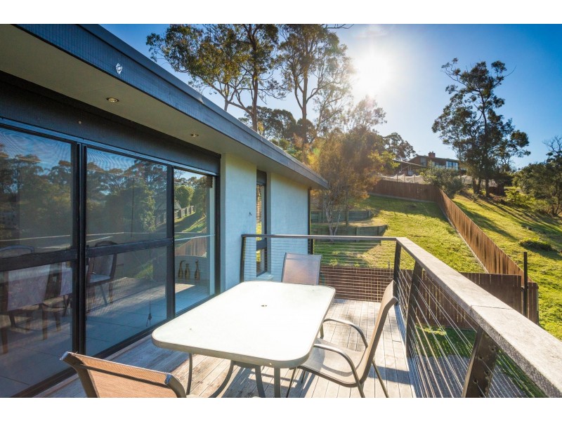 9 Sapphire Crescent, Merimbula NSW 2548