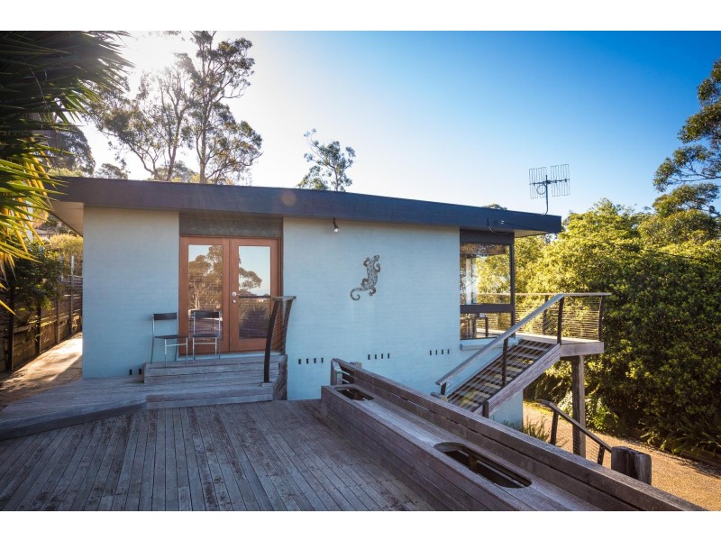 9 Sapphire Crescent, Merimbula NSW 2548