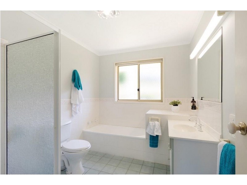 27 Pacific Way, Tura Beach NSW 2548