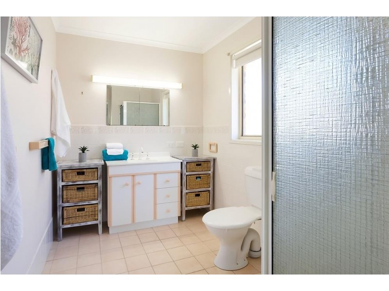 27 Pacific Way, Tura Beach NSW 2548