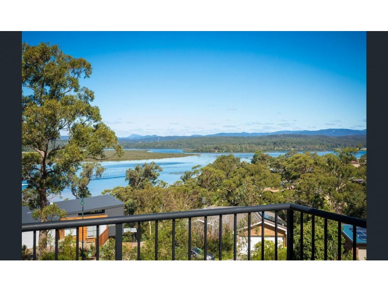2/16 John Close, Merimbula NSW 2548