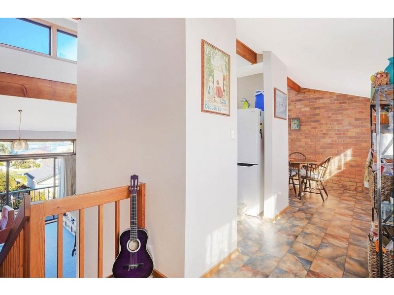2/9 Cameron Street, Merimbula NSW 2548