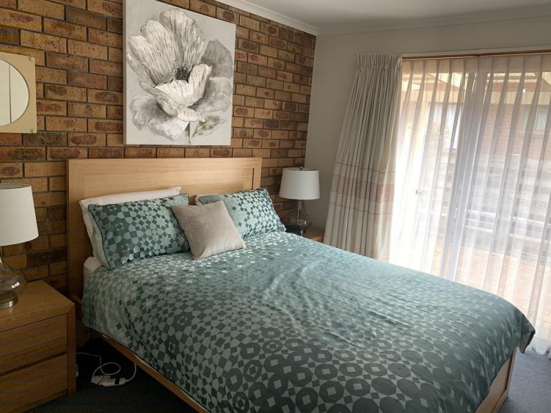 2/9 Cameron Street, Merimbula NSW 2548