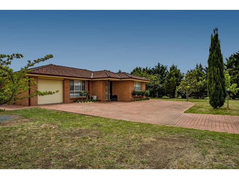 76 Maclura Dr, Marulan NSW 2579