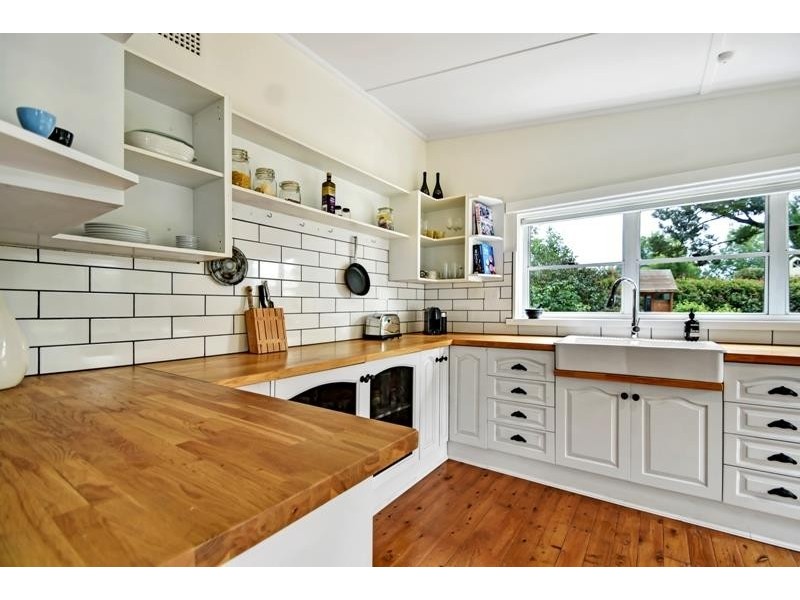 16 Ferndale Rd, Bundanoon NSW 2578