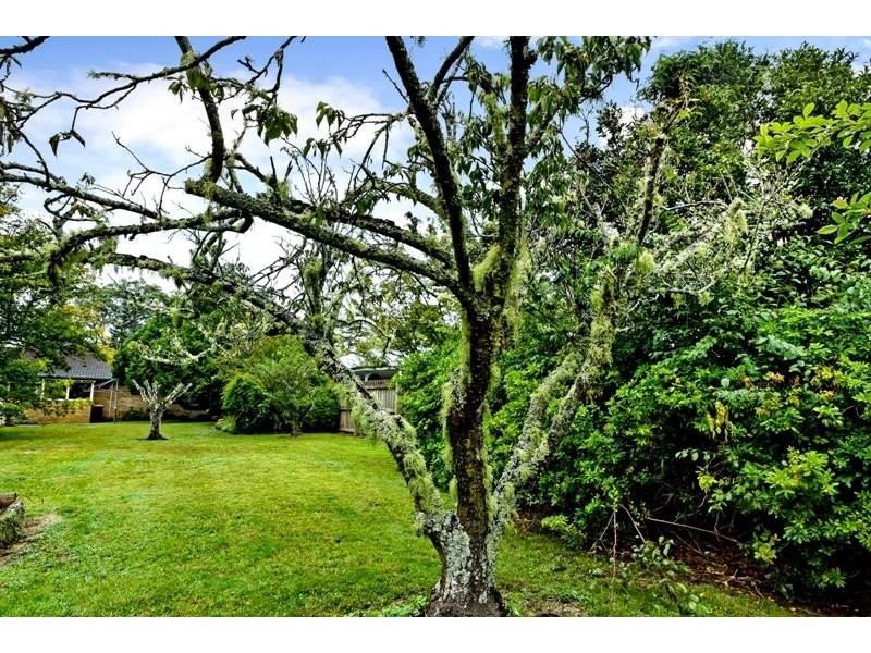8 Hill St, Bundanoon NSW 2578