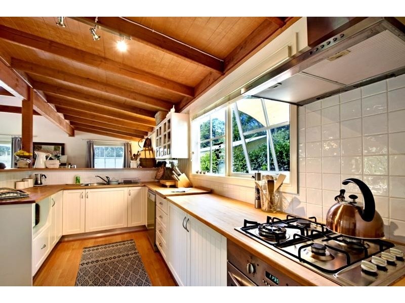 12 Ellsmore Road, Bundanoon NSW 2578