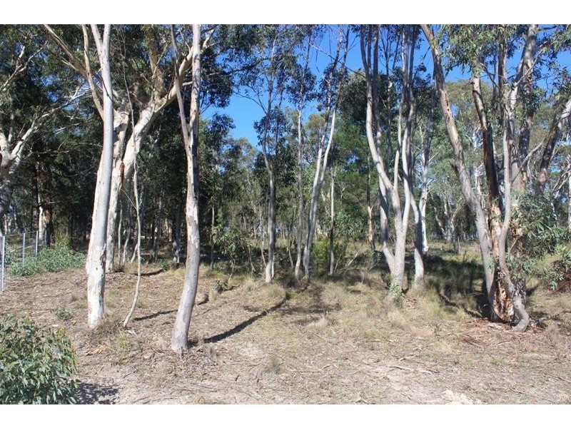 18 Huon Street, Tallong NSW 2579