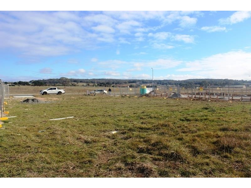 16 Morris Place, Marulan NSW 2579