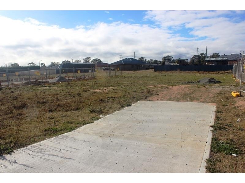 16 Morris Place, Marulan NSW 2579