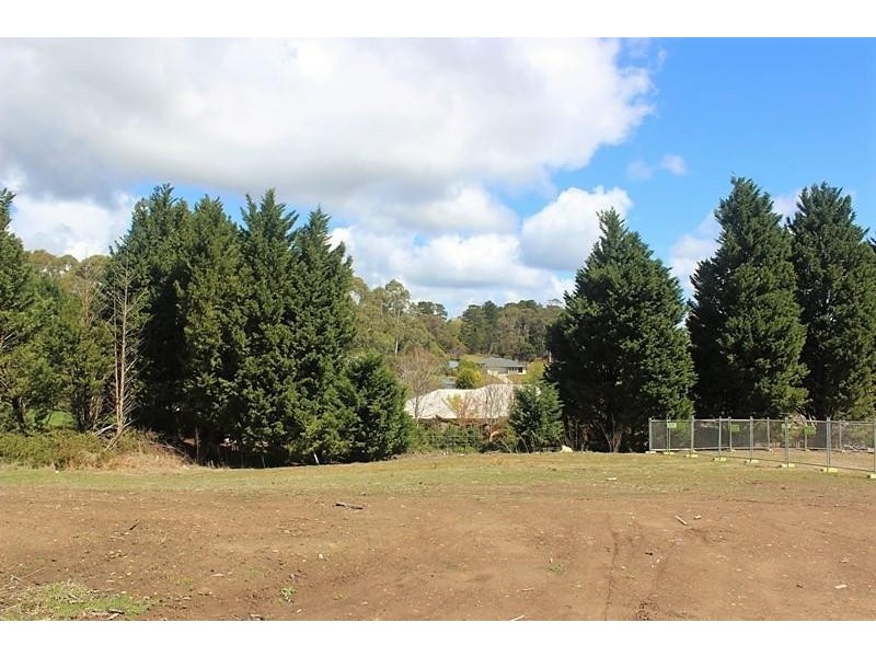 24 Rochester Drive, Bundanoon NSW 2578