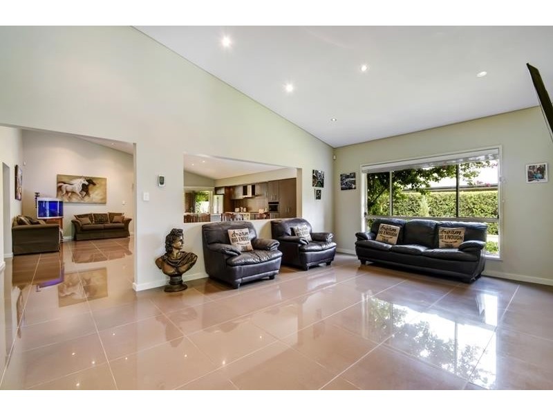 11 Skye Place, Bundanoon NSW 2578