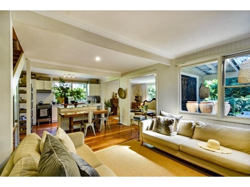 15 Ebury Street, Bundanoon NSW 2578