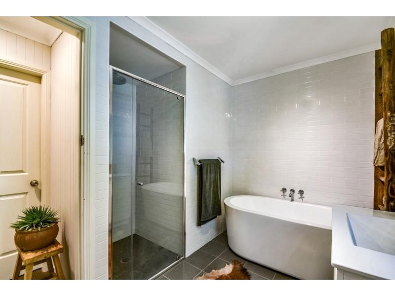 15 Ebury Street, Bundanoon NSW 2578