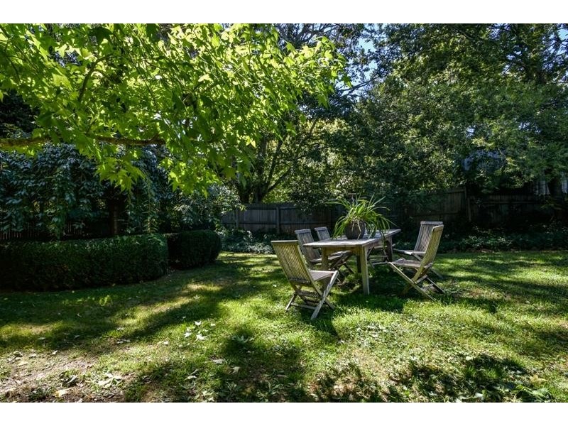 15 Ebury Street, Bundanoon NSW 2578