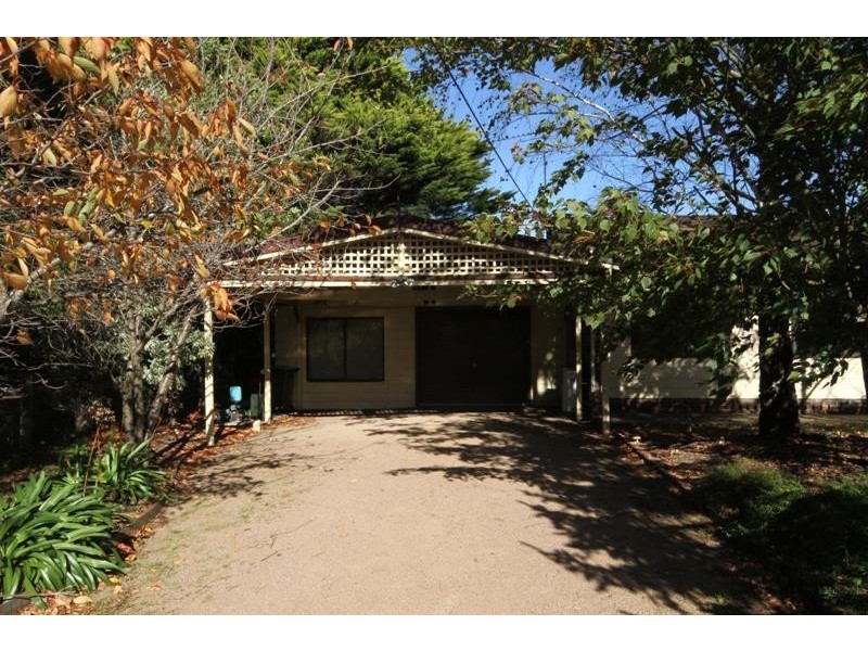 49 Railway Avenue, Wingello NSW 2579