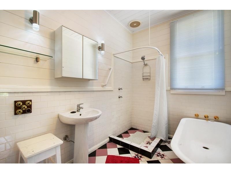 197 Railway Avenue, Bundanoon NSW 2578