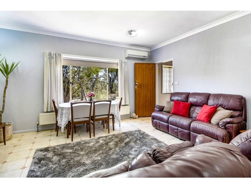 12 Railway Parade, Tallong NSW 2579
