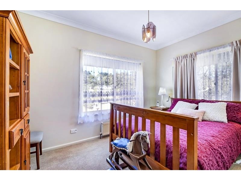 12 Railway Parade, Tallong NSW 2579