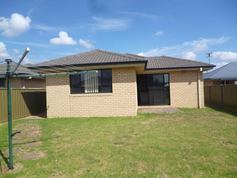 4A John Brass Pl, Dubbo NSW 2830