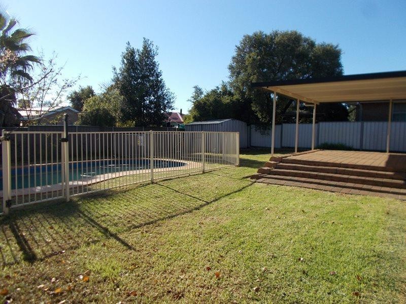 9 Jacqueline Dr, Dubbo NSW 2830