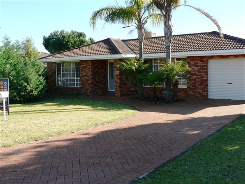 23 Twickenham Drive, Dubbo NSW 2830