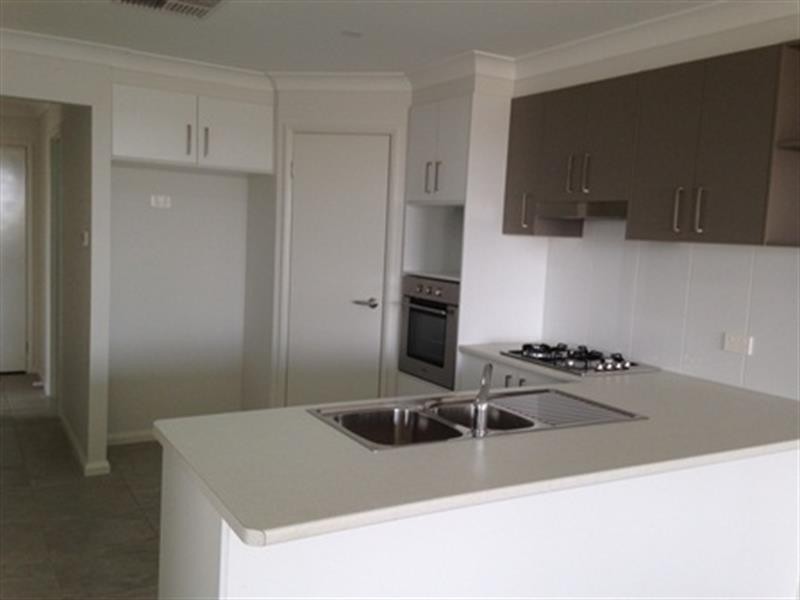 40B Lansdowne Drive, Dubbo NSW 2830