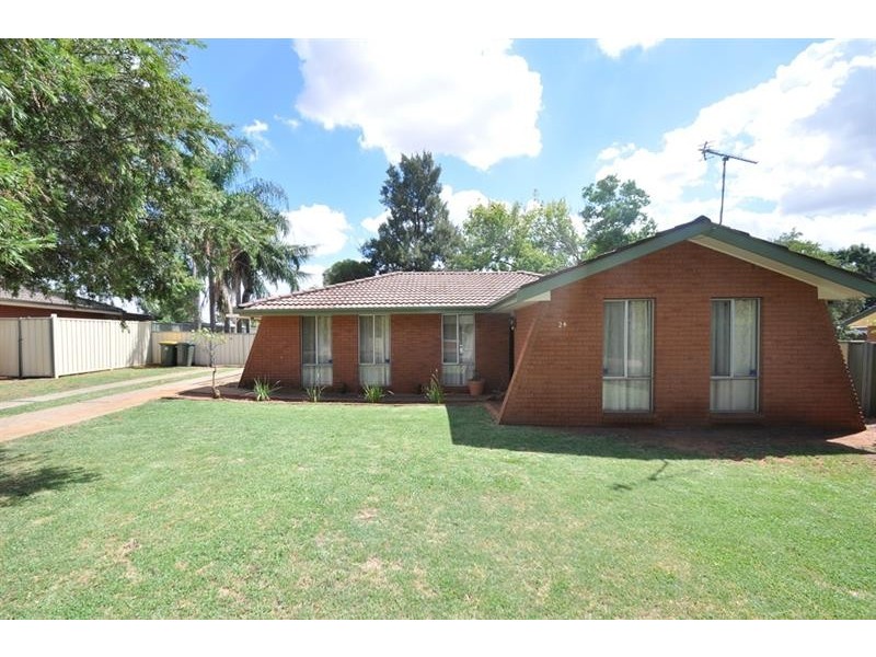 24 Springfield Way, Dubbo NSW 2830