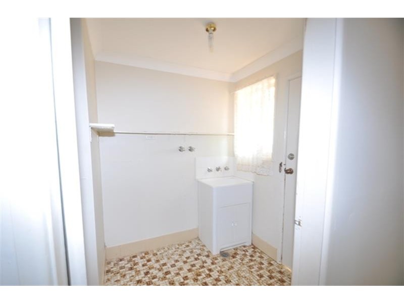 24 Springfield Way, Dubbo NSW 2830