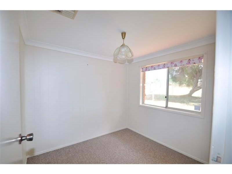 24 Springfield Way, Dubbo NSW 2830