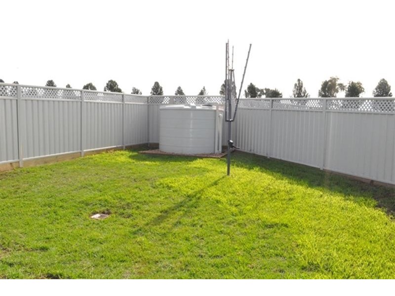 3A Wollombombi Pde, Dubbo NSW 2830