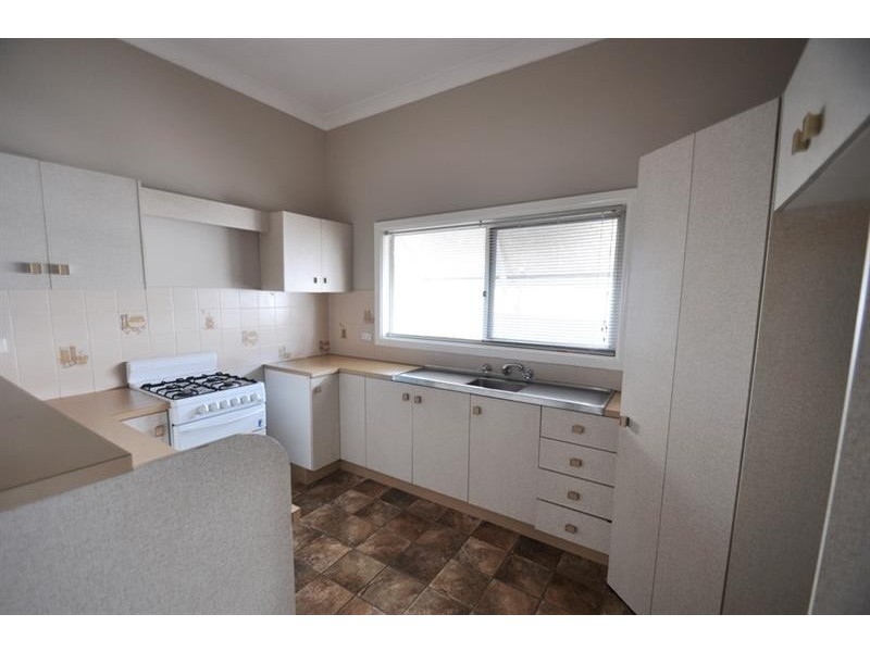 38 Simpson Street, Wellington NSW 2820