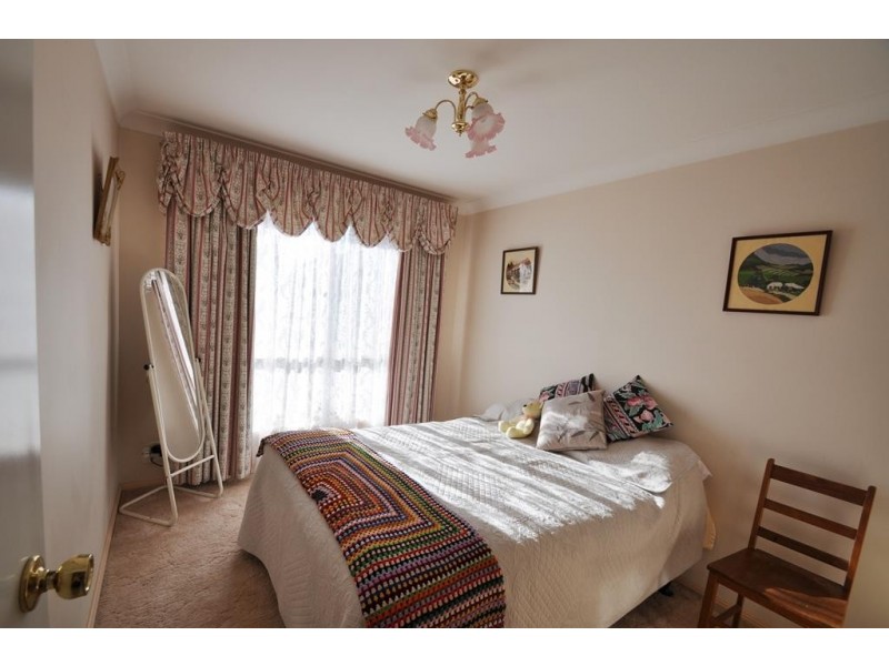 107 Sheraton Rd, Dubbo NSW 2830