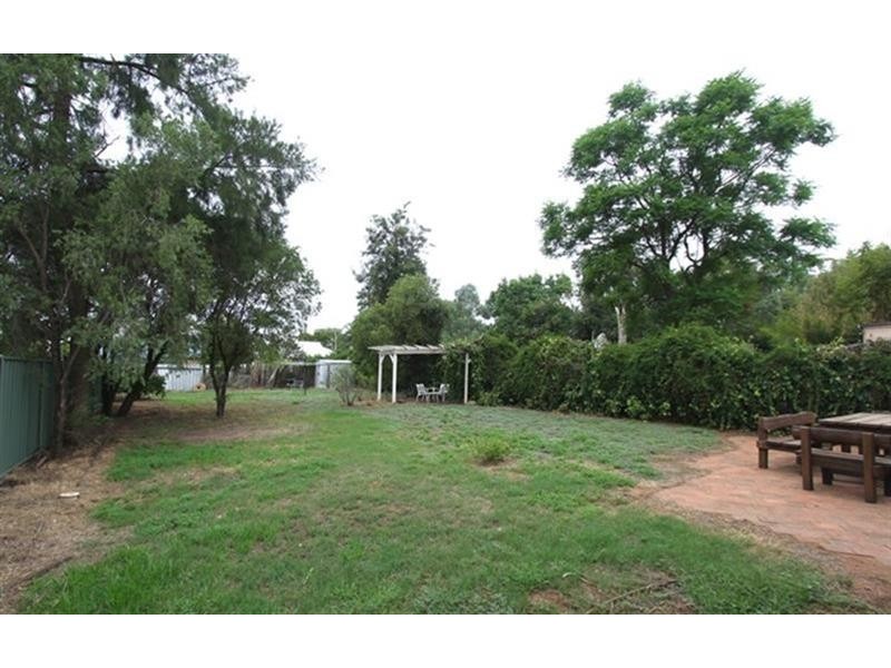 4 Sterling Street, Dubbo NSW 2830
