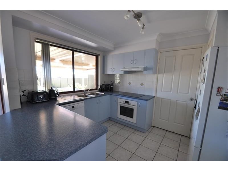 106 Twickenham  Drive, Dubbo NSW 2830