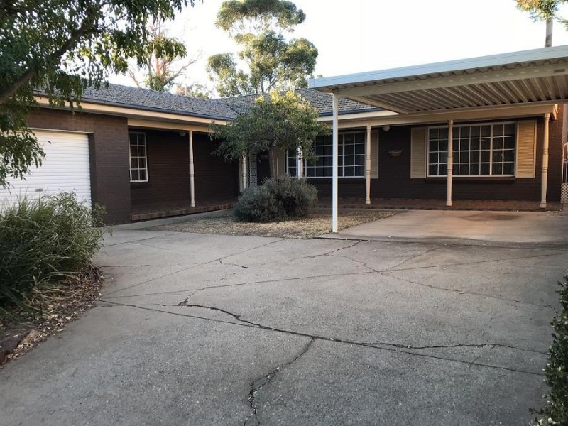28 Sapphire Street, Dubbo NSW 2830