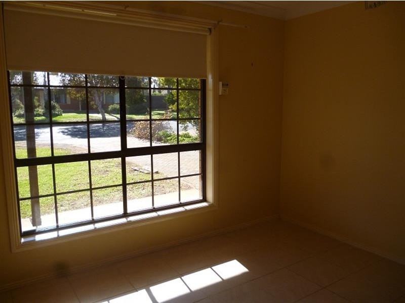 13 Doncaster Avenue, Dubbo NSW 2830