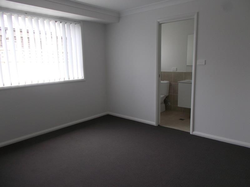 35B Champagne Drive, Dubbo NSW 2830