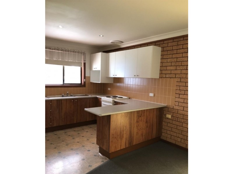 3 Greenway Place, Dubbo NSW 2830