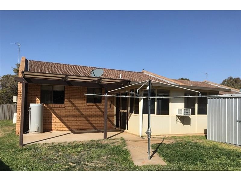 3 Greenway Place, Dubbo NSW 2830