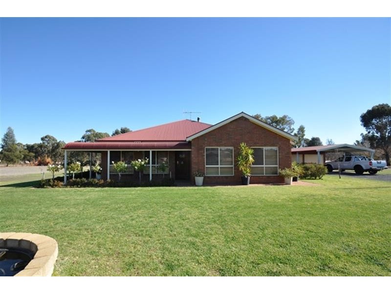 25 Torryburn Way, Dubbo NSW 2830