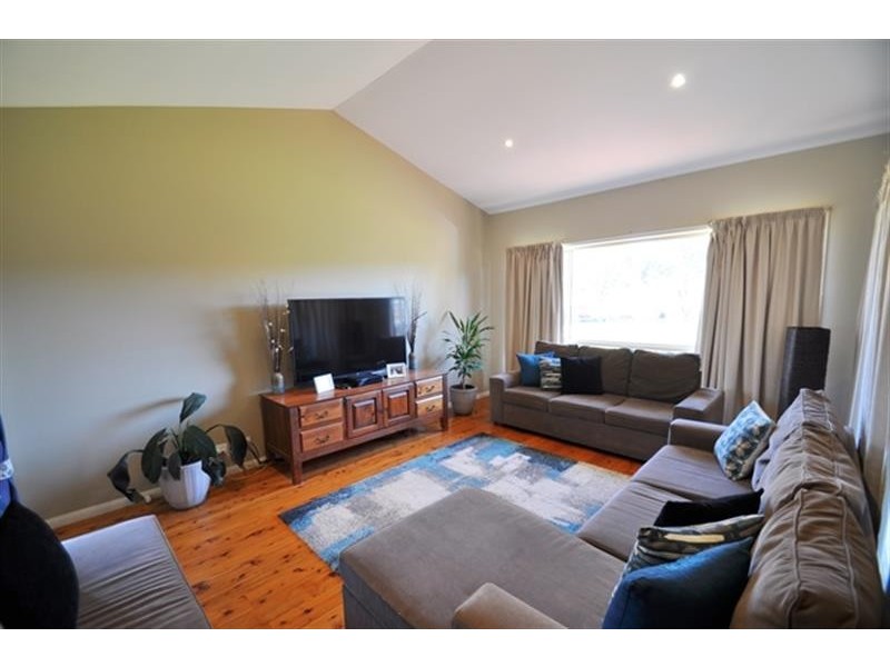 25 Torryburn Way, Dubbo NSW 2830