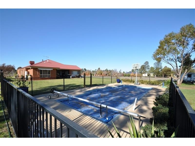25 Torryburn Way, Dubbo NSW 2830